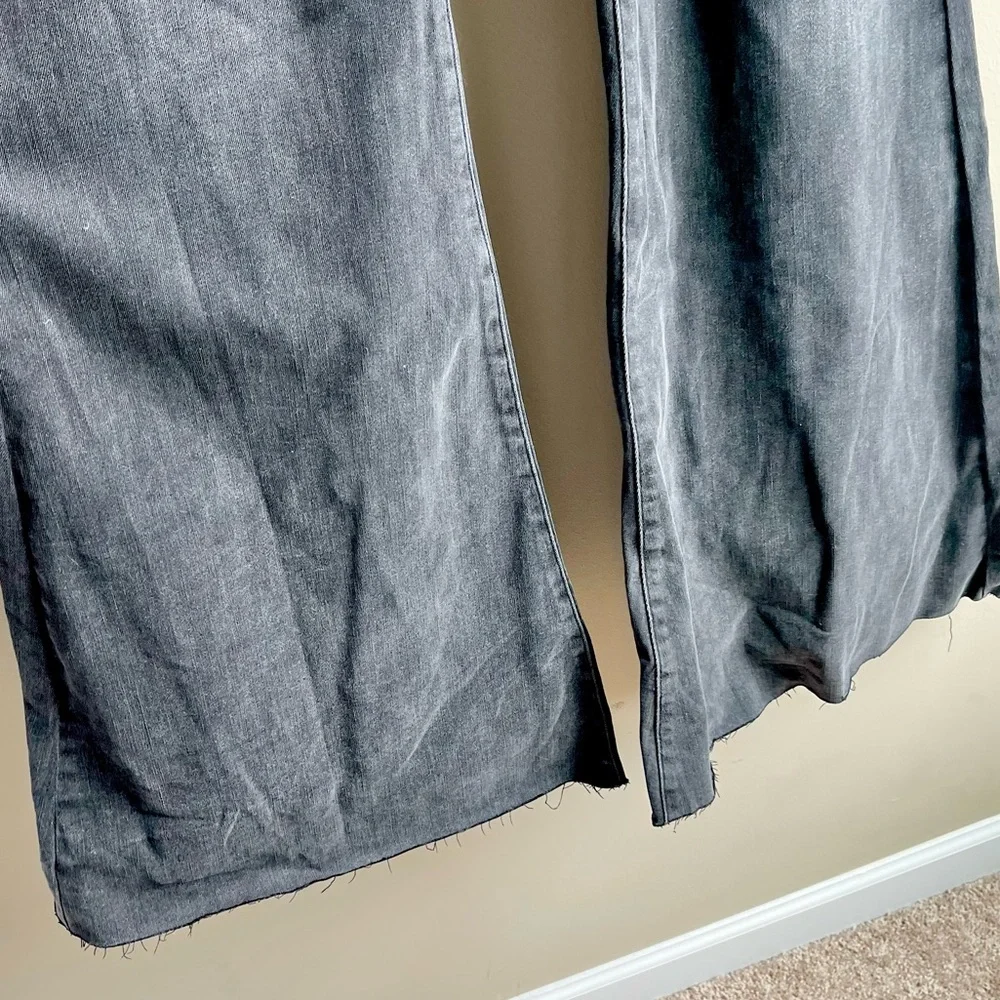 Judy Blue Black Wash SUPER Flare Raw Edge Jeans - Long